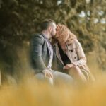 Séance engagement Lifestyle dans un parc à Troyes